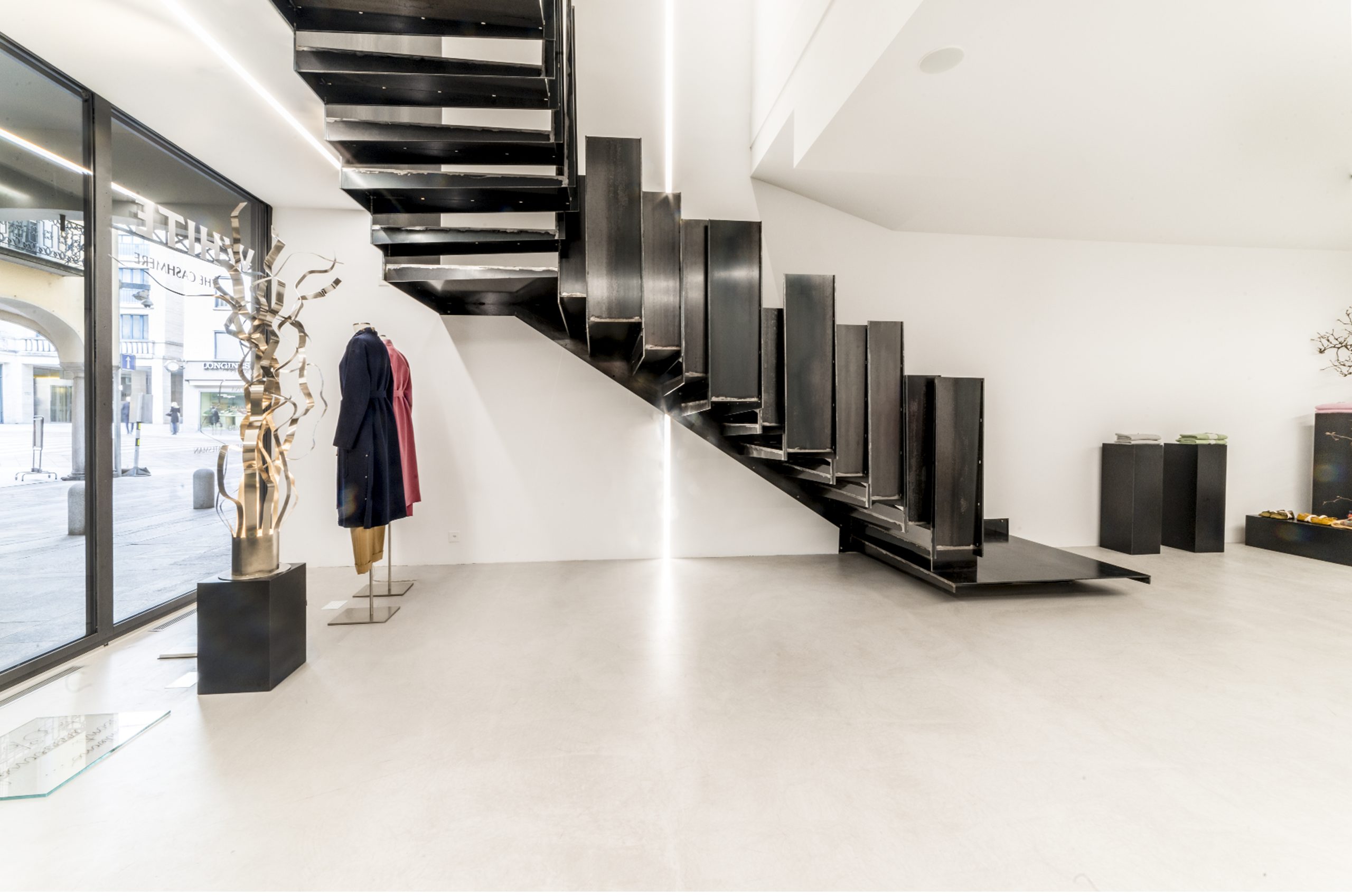 white cashmere_0002__DSC8217