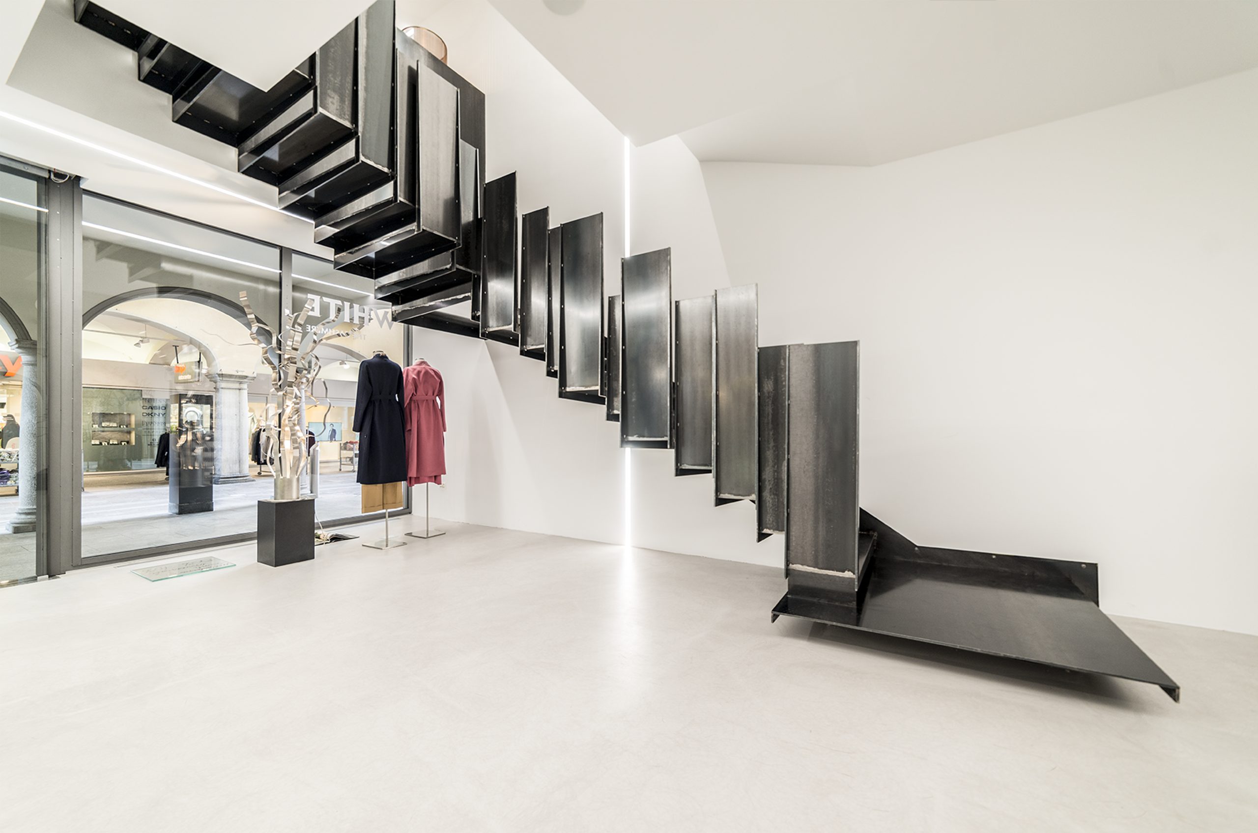 white cashmere_0003__DSC8212